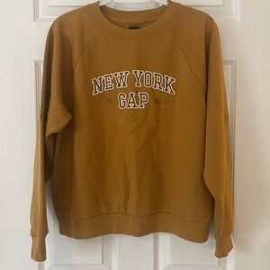 Gap Sweatshirt